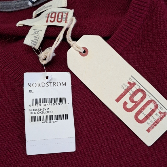 New Tag Cashmere Nordstrom Wool Red Oxblood V Neck Sweater XL - Picture 2 of 8